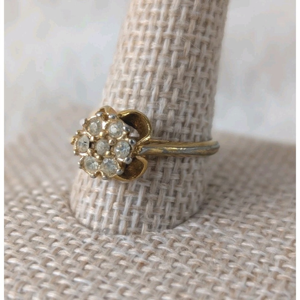 Vintage 18K HGE Cluster Ring Gold Tone Clear Rhinestones Flower Size 6.5